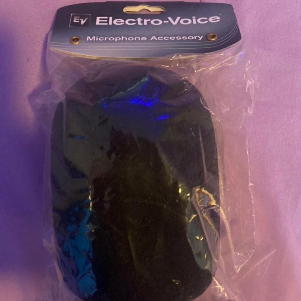 Electro voice microphone accessory